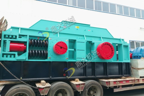 雙齒輥破碎機(jī) 雙齒輥破碎機(jī)